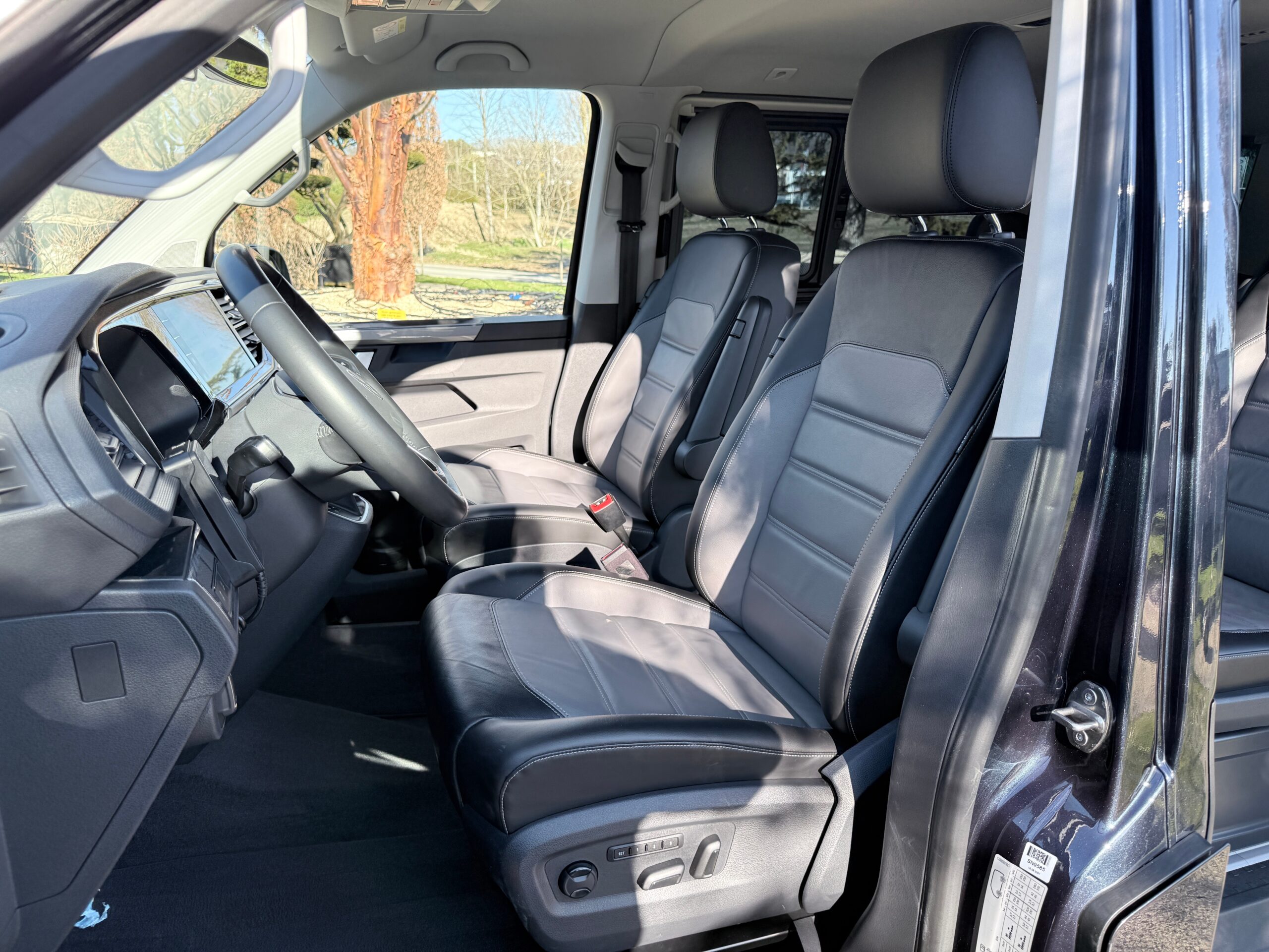 VW T6.1 Multivan 2.0 Bi-TDI Highline Liberty 4Mot. DSG - Image 7