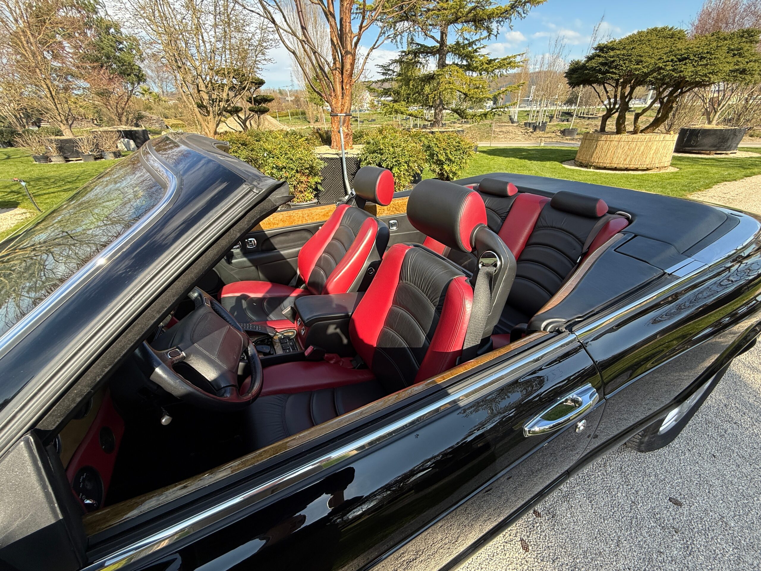 BENTLEY Azure - Image 11