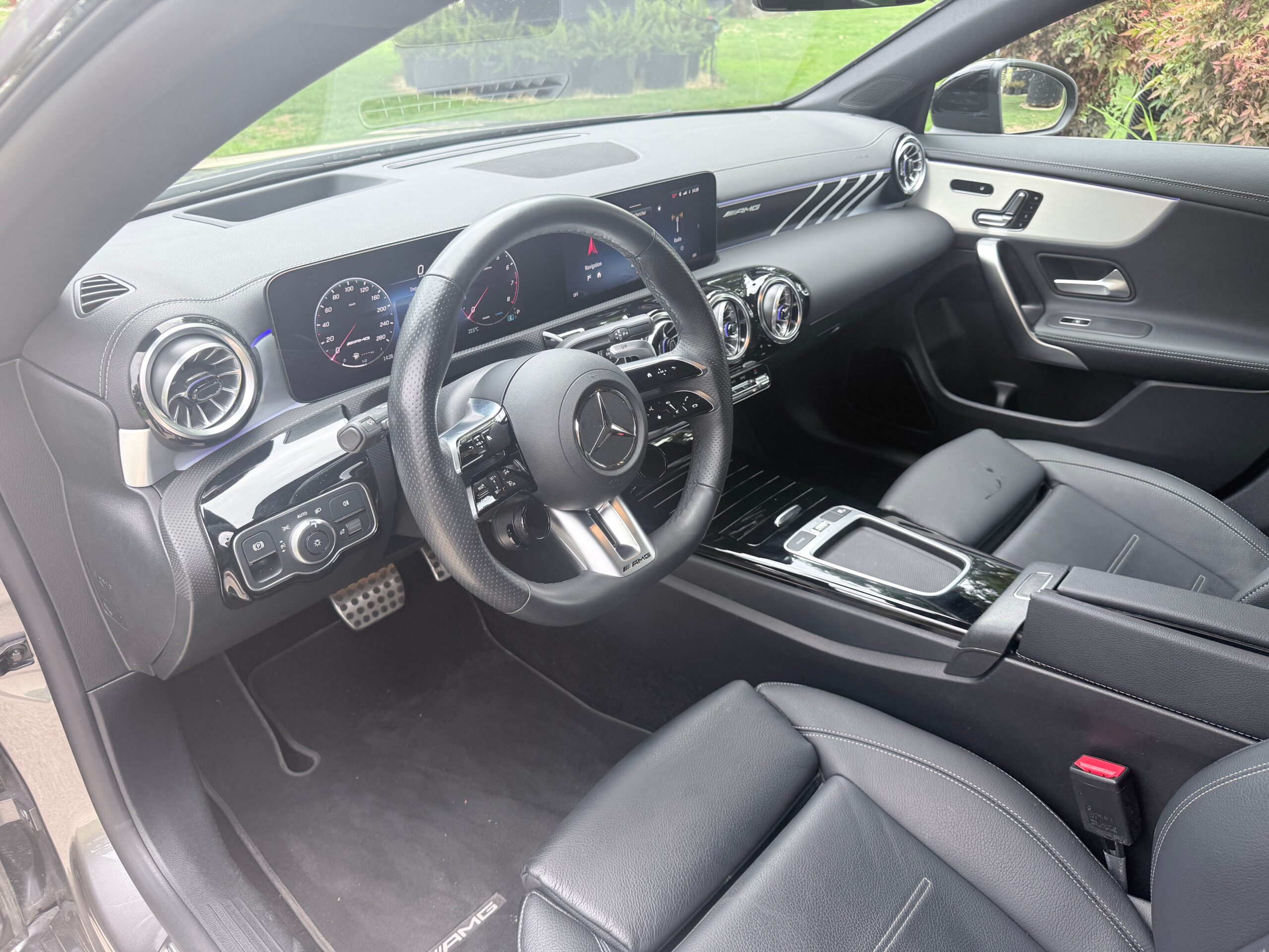 MERCEDES-BENZ CLA Shooting Brake 35 AMG 4Matic 8G-DCT – Bild 10